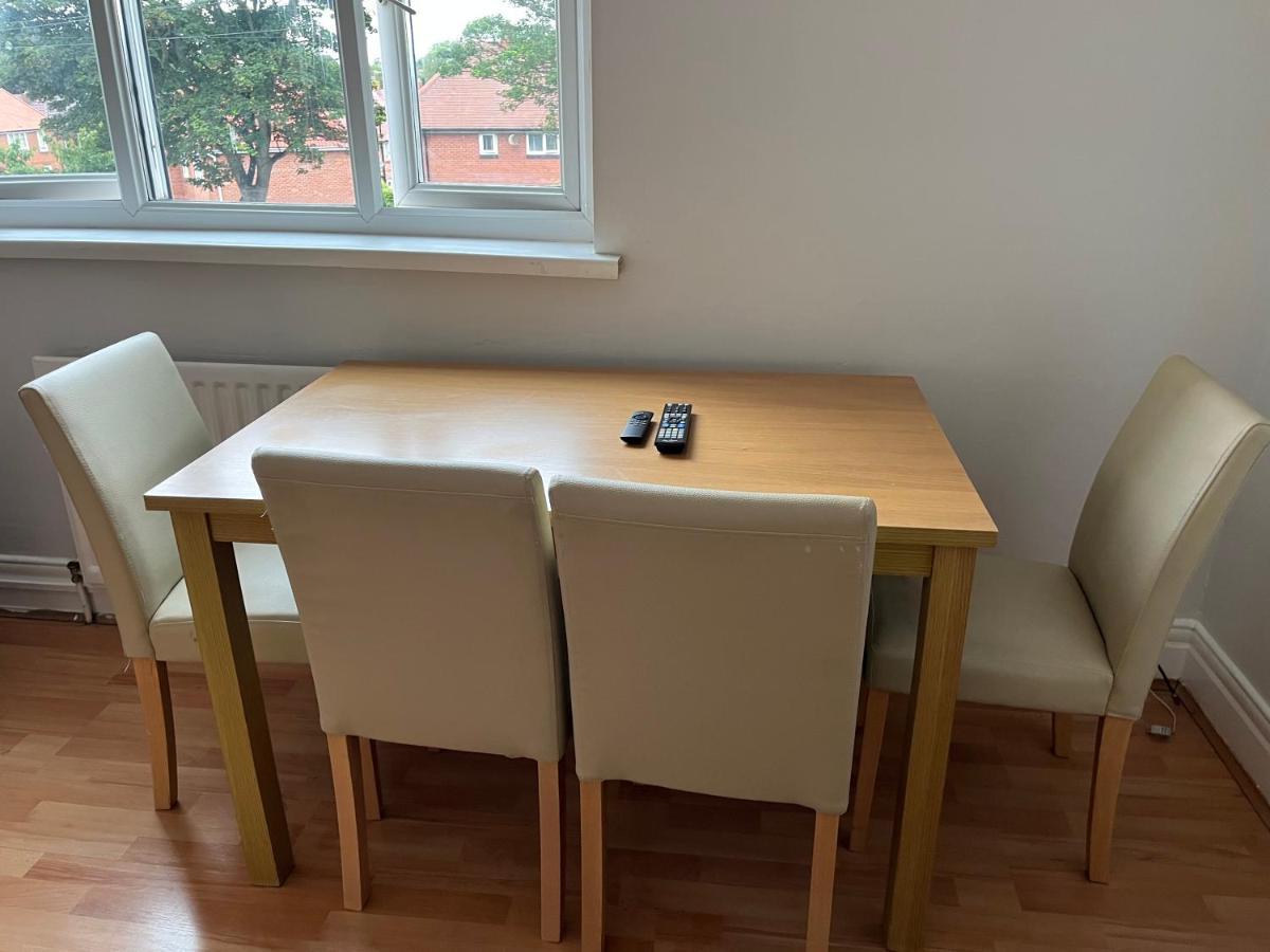 2 Bedroom Apartment, 5 Minutes From City Centre Newcastle upon Tyne Eksteriør billede